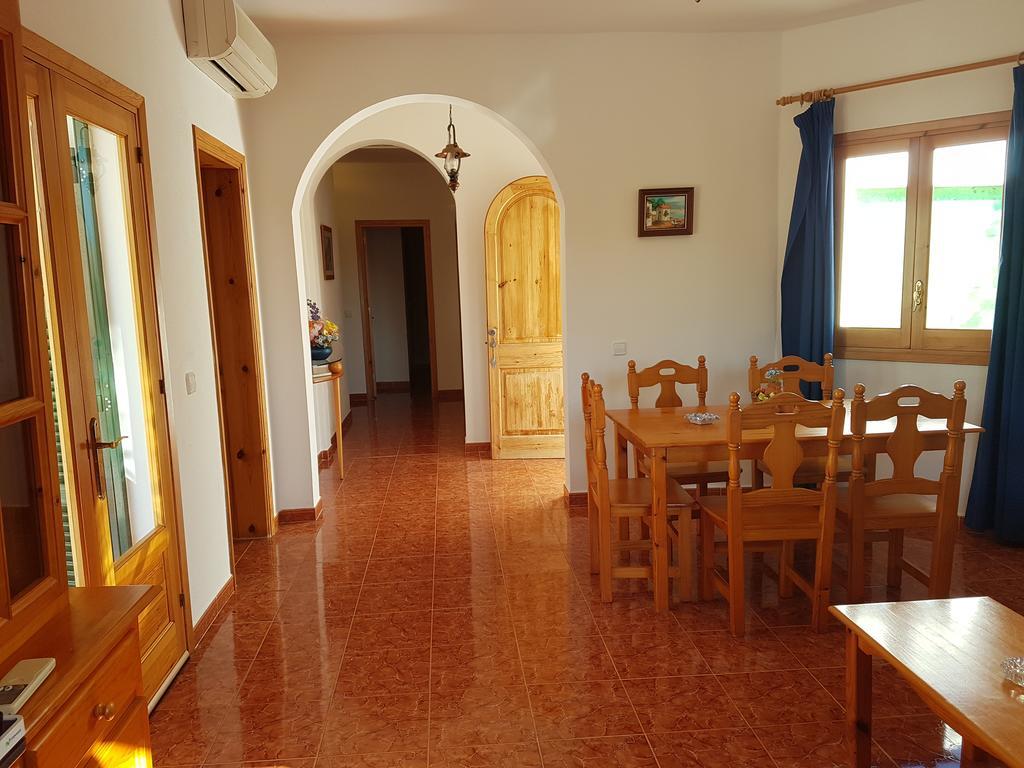 Villa Luz Cala'N Blanes  ภายนอก รูปภาพ